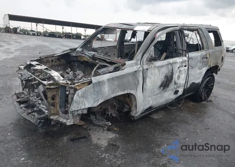 2016 Cadillac Escalade Platinum z USA, uszkodzony, nr VIN 1GYS4DKJ8GR113334